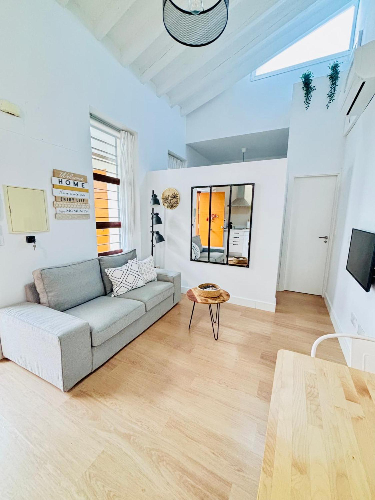 La Buhardilla Apartman Sevilla Kültér fotó